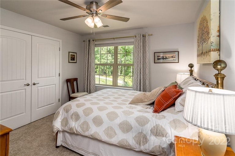 Photo 33 of 48 - 156 Wylie Trl, Statesville, NC 28677