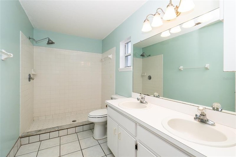 Photo 10 of 32 - 3245 Big Valley Dr, Lakeland, FL 33812