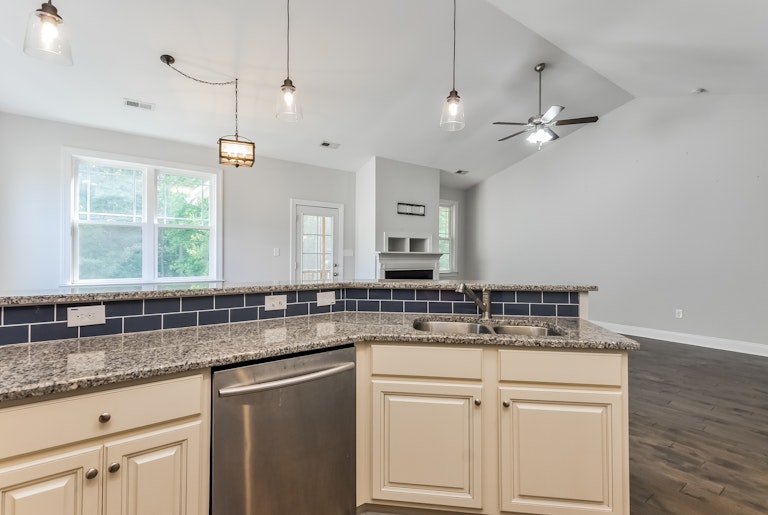 Photo 10 of 25 - 6804 Payton View Dr, Garner, NC 27529