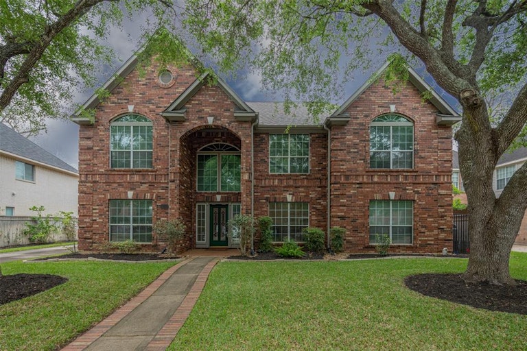 Photo 1 of 44 - 71 Grassy Knls, Sugar Land, TX 77479