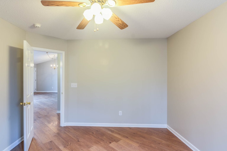 Photo 16 of 26 - 3228 Marcony Way, Raleigh, NC 27610