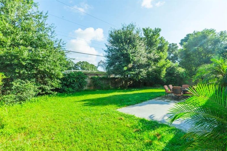 Photo 22 of 25 - 1509 W River Shore Way, Tampa, FL 33603