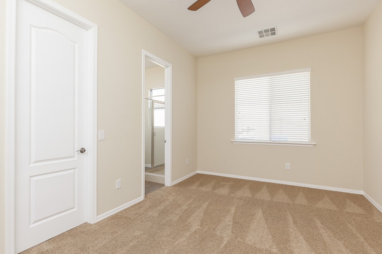 Photo 18 of 29 - 402 E Mead Dr, Chandler, AZ 85249
