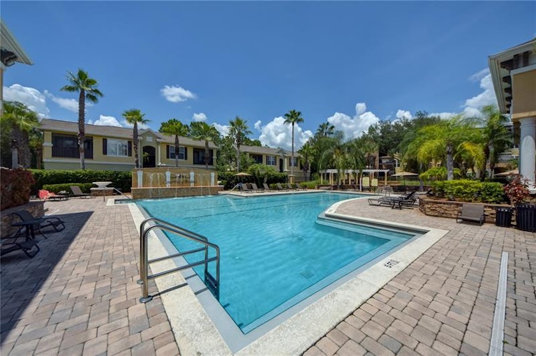 Photo 3 of 35 - 10103 Courtney Palms Blvd #202, Tampa, FL 33619
