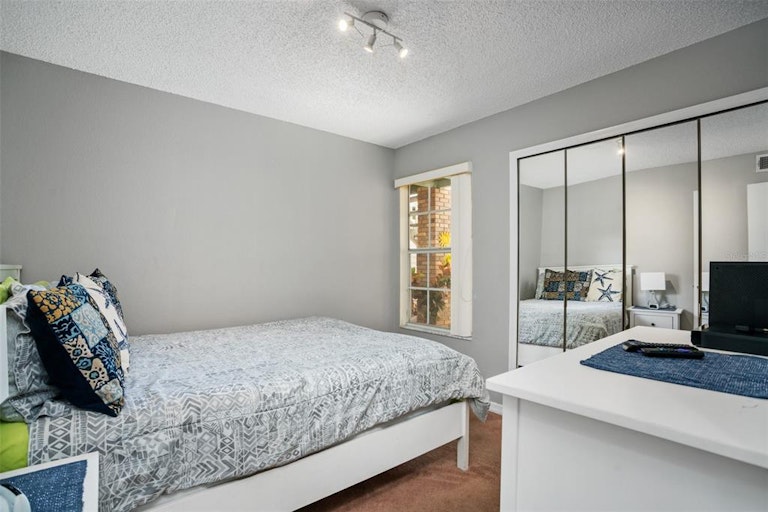 Photo 12 of 30 - 5003 Laguna Bay Cir #15, Kissimmee, FL 34746