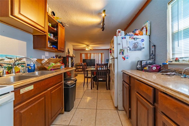 Photo 11 of 51 - 6704 50th Ave N, Saint Petersburg, FL 33709