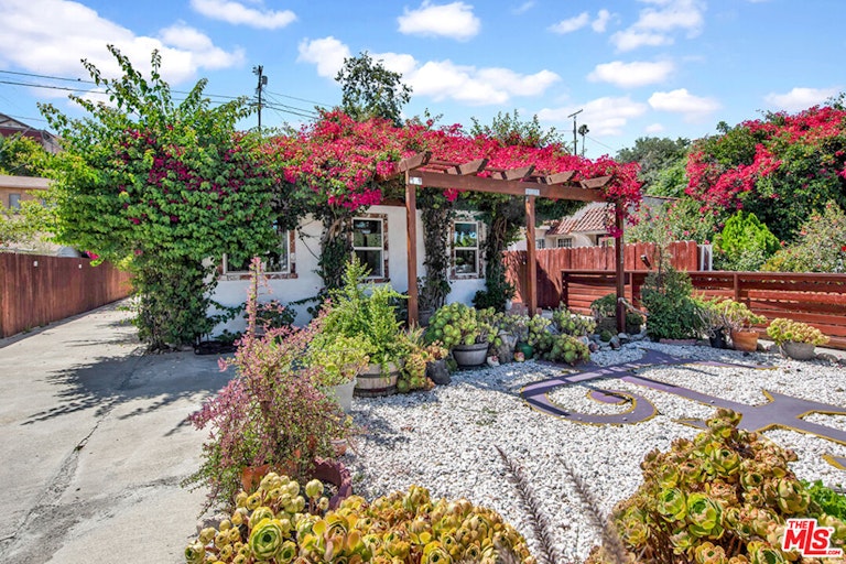 Photo 1 of 30 - 4002 Homer St, Los Angeles, CA 90031