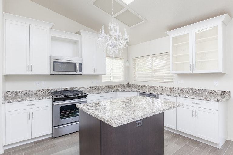Photo 1 of 26 - 16630 S 38th Pl, Phoenix, AZ 85048