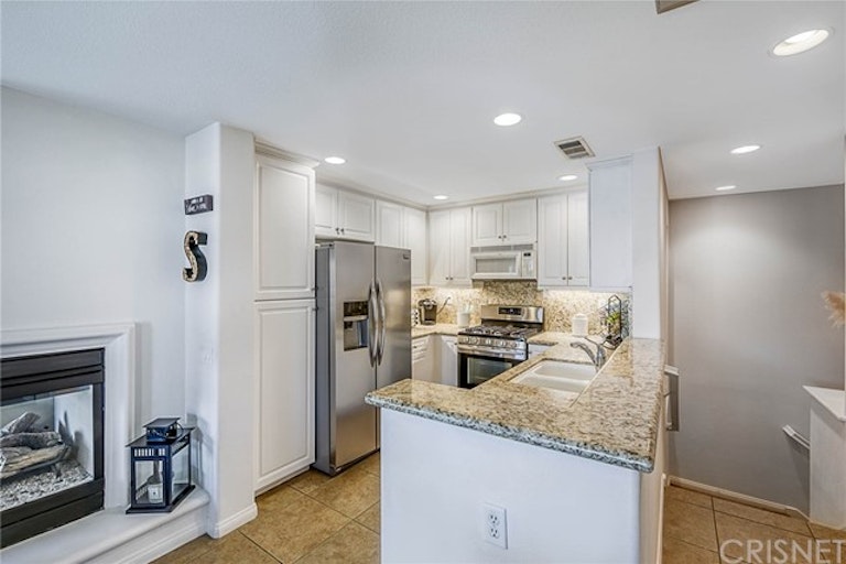 Photo 6 of 26 - 19326 Opal Ln #326, Santa Clarita, CA 91350