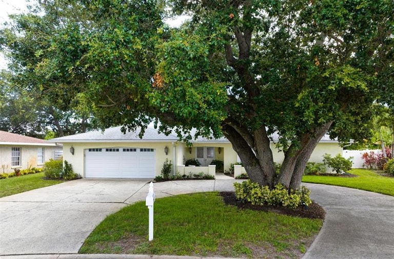 Photo 1 of 46 - 1506 54th St W, Bradenton, FL 34209