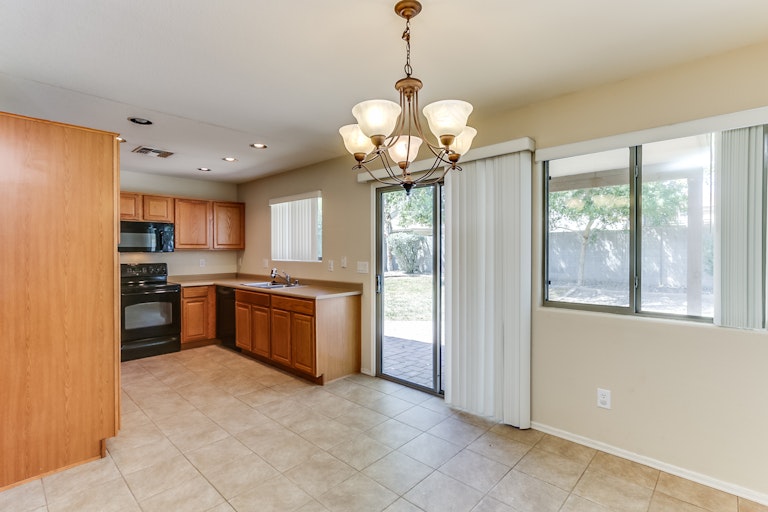 Photo 13 of 31 - 17442 W Boca Raton Rd, Surprise, AZ 85388
