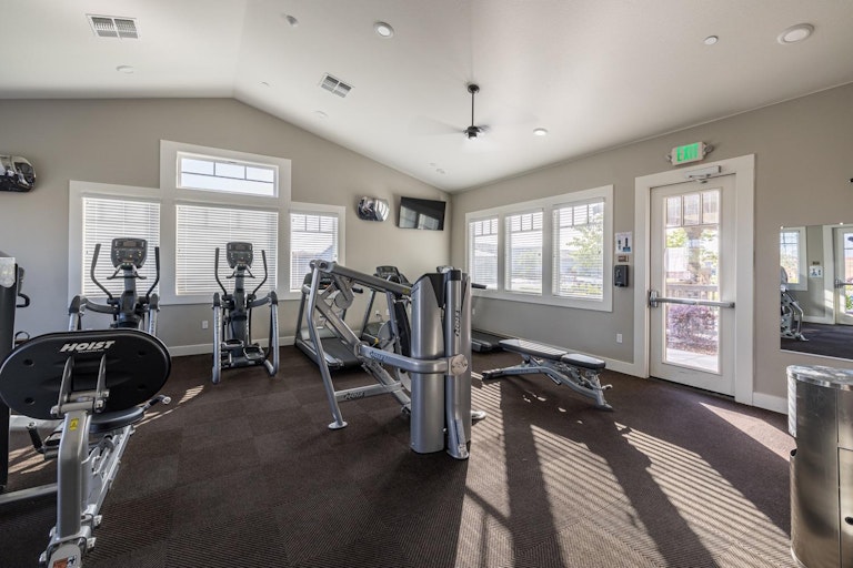 Photo 24 of 28 - 9245 Thimbleberry Dr, Sacramento, CA 95829