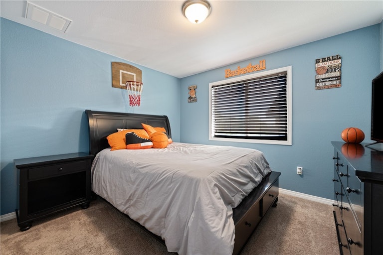 Photo 22 of 40 - 5617 Boros Dr, Austin, TX 78747