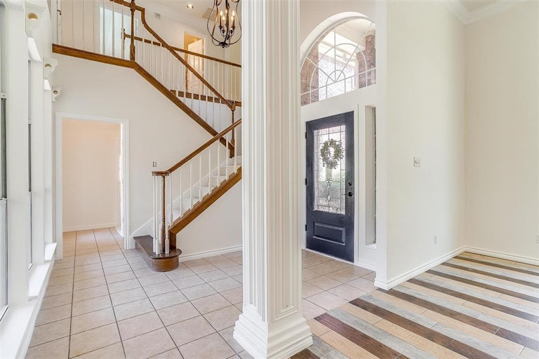 Photo 5 of 40 - 6006 Sunderland Dr, Colleyville, TX 76034