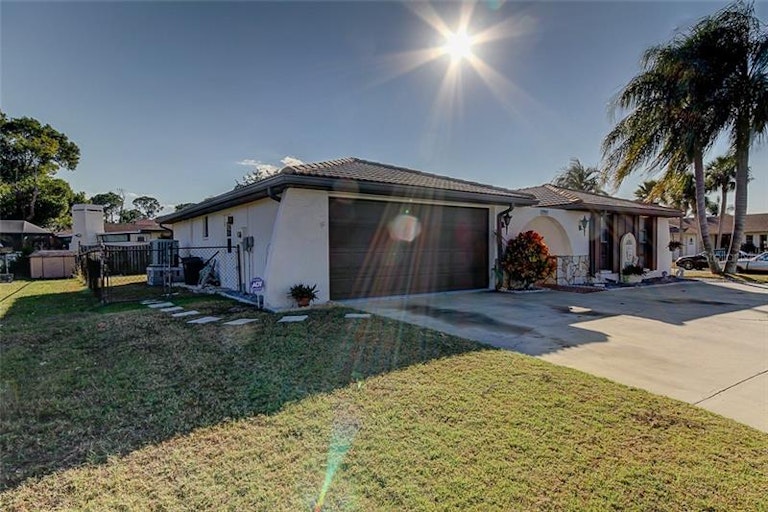 Photo 23 of 25 - 5940 Seabreeze Dr, Port Richey, FL 34668