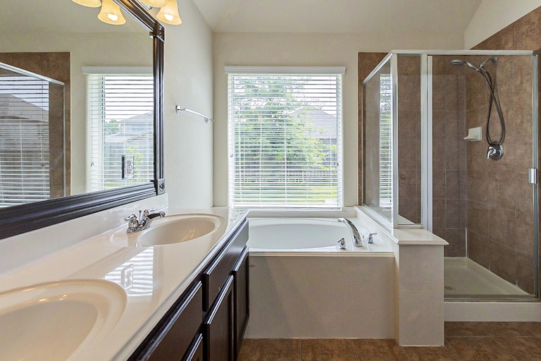 Photo 6 of 22 - 8210 Caldera Ln, Cypress, TX 77433