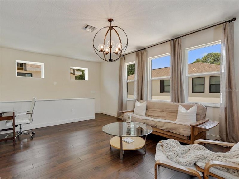 Photo 23 of 69 - 635 N Osprey Ave, Sarasota, FL 34236