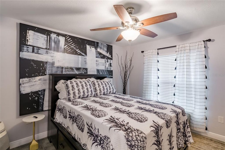 Photo 15 of 33 - 1949 Chenango Ave, Clearwater, FL 33755