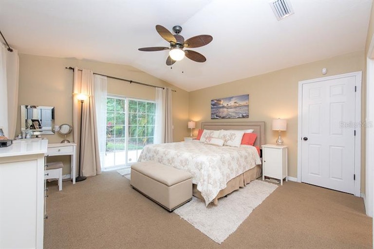 Photo 11 of 25 - 1438 45th Ave N, Saint Petersburg, FL 33703