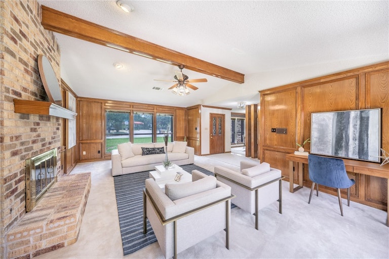 Photo 3 of 37 - 1501 Wilson Heights Dr, Austin, TX 78746