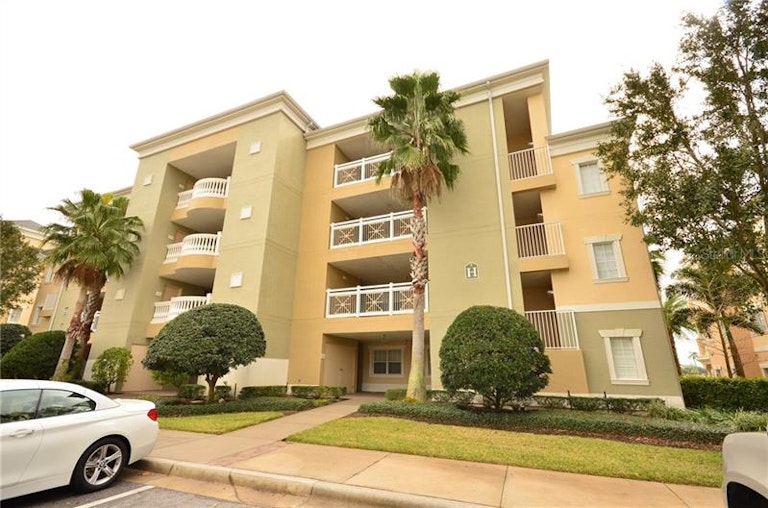 Photo 1 of 22 - 1352 Centre Court Ridge Dr #204, Reunion, FL 34747
