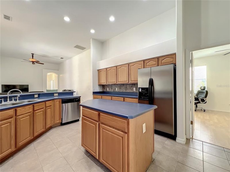 Photo 20 of 76 - 1860 Parkglen Cir, Apopka, FL 32712