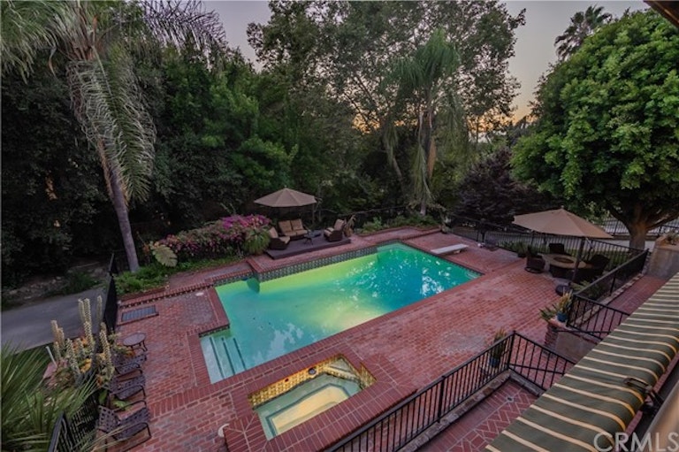Photo 32 of 59 - 2899 N Monte Verde Dr, Covina, CA 91724