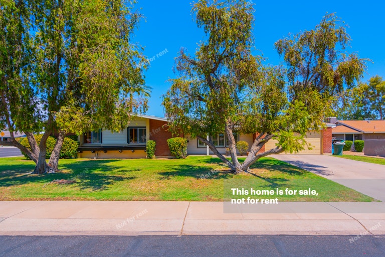 Photo 1 of 31 - 8943 N 13th Ave, Phoenix, AZ 85021