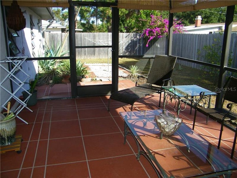 Photo 14 of 16 - 3007 Siesta Dr, Venice, FL 34293