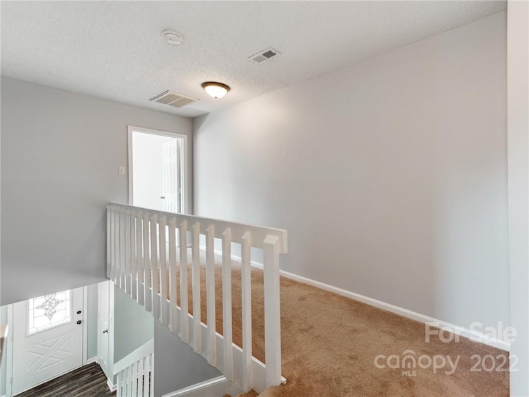 Photo 20 of 38 - 2654 Castle Hill Rd, Gastonia, NC 28052