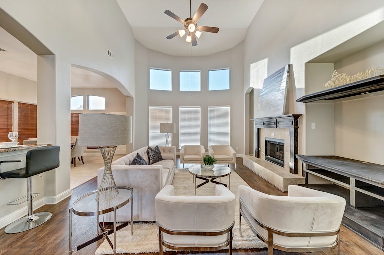 Photo 14 of 43 - 2740 Cape Pearl Dr, Grand Prairie, TX 75054
