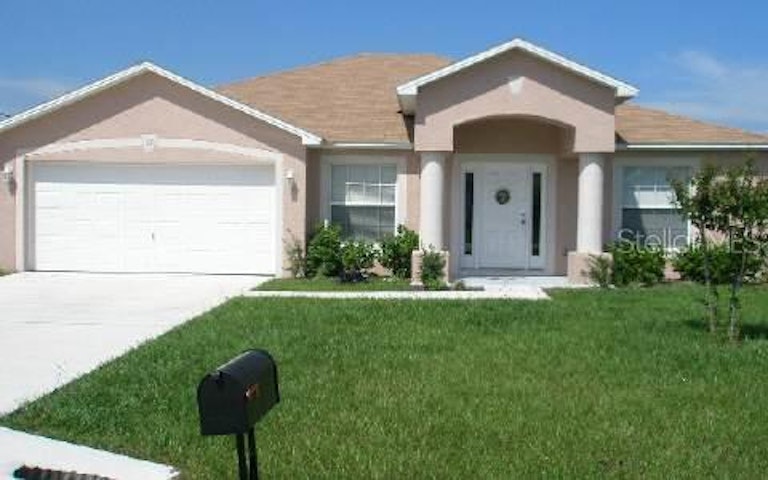 Photo 1 of 1 - 37 Louisburg Ln, Palm Coast, FL 32137