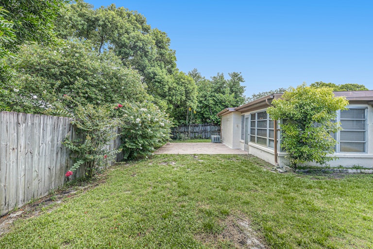 Photo 5 of 15 - 7315 Moravian Dr, Port Richey, FL 34668