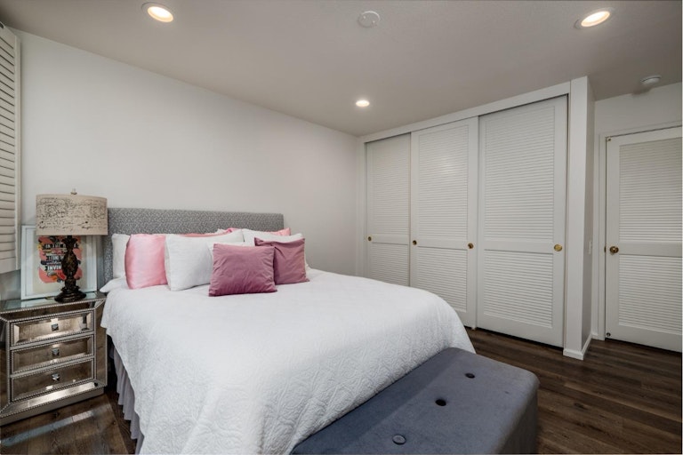 Photo 26 of 40 - 317 Wyndgate Rd, Sacramento, CA 95864