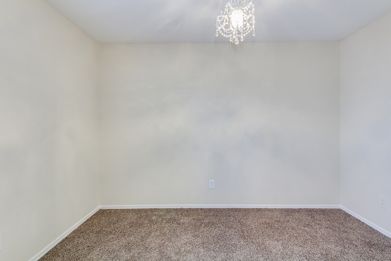 Photo 31 of 35 - 2231 E Bowker St, Phoenix, AZ 85040
