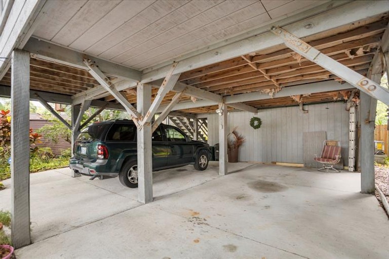 Photo 3 of 38 - 11549 58th St N, Pinellas Park, FL 33782
