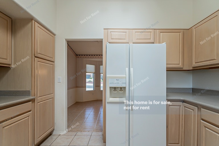 Photo 8 of 16 - 25 W Calle Canon De Faber, Green Valley, AZ 85614