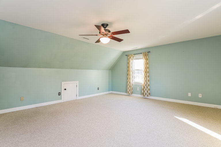 Photo 15 of 25 - 503 Oldwyck Dr, Fuquay Varina, NC 27526