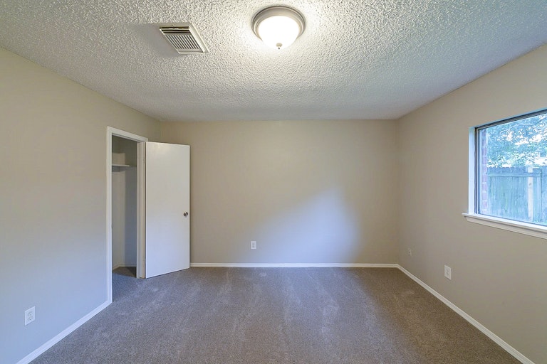 Photo 26 of 33 - 3303 Crossman St, Porter, TX 77365
