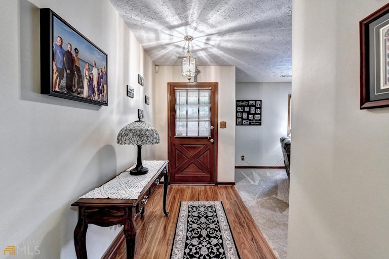 Photo 4 of 47 - 658 Shiloh Ct, Lawrenceville, GA 30044
