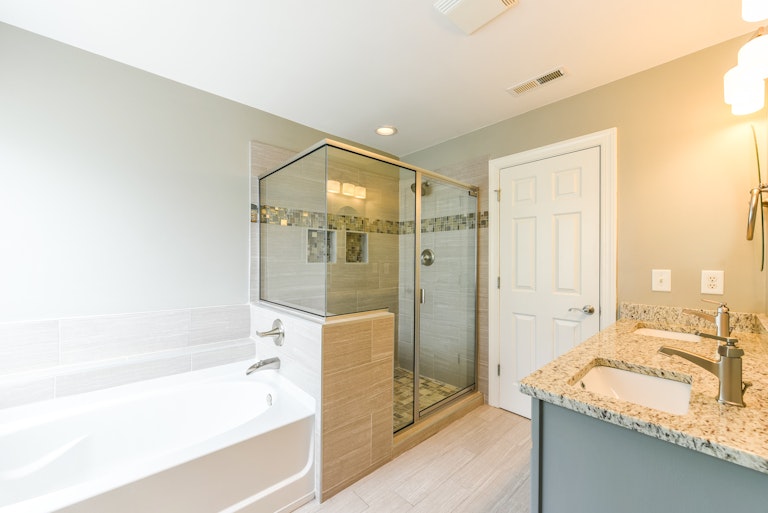 Photo 12 of 29 - 1119 Virginia Water Dr, Rolesville, NC 27571