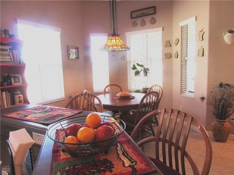 Photo 7 of 25 - 25520 Maurepas Ln, Leesburg, FL 34748