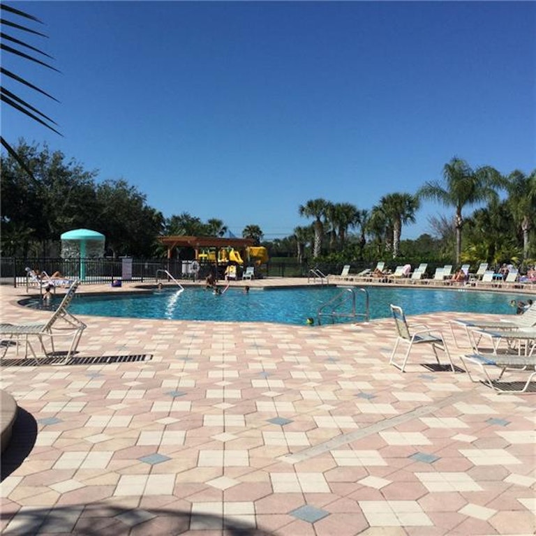 Photo 21 of 25 - 8328 Haven Harbour Way, Bradenton, FL 34212