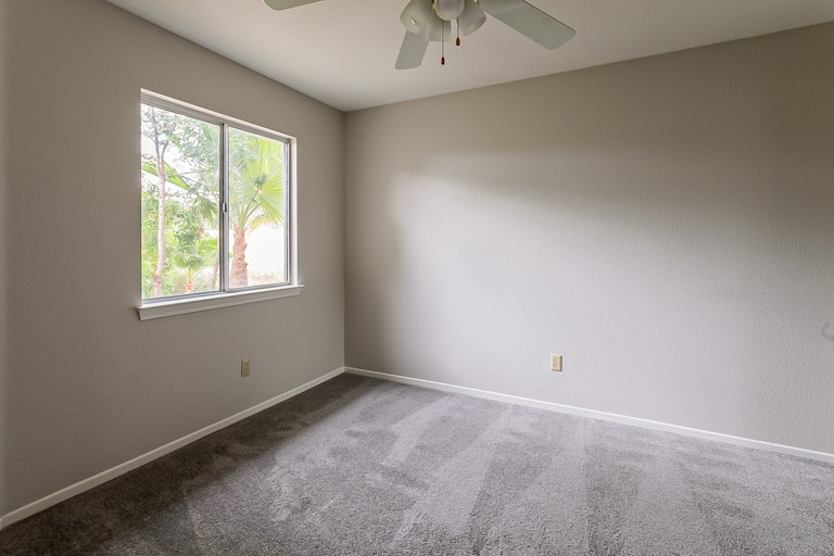 Photo 17 of 23 - 1488 E Beringer Dr, San Jacinto, CA 92583