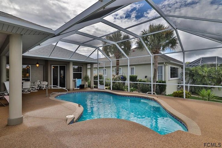 Photo 25 of 57 - 29 Clermont Ct, Palm Coast, FL 32137