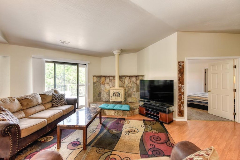 Photo 4 of 79 - 12136 Poplar Rd, Auburn, CA 95602