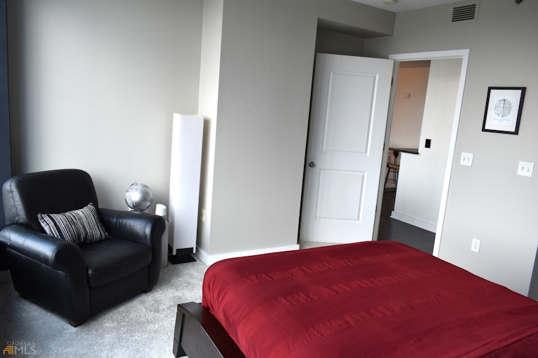 Photo 13 of 44 - 3338 Peachtree Rd NE #2101, Atlanta, GA 30326