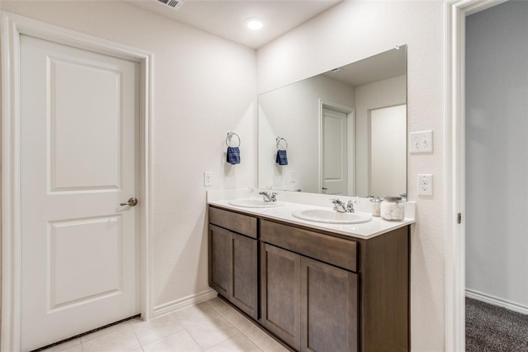 Photo 18 of 23 - 1004 Chuckwagon Ln, Princeton, TX 75407