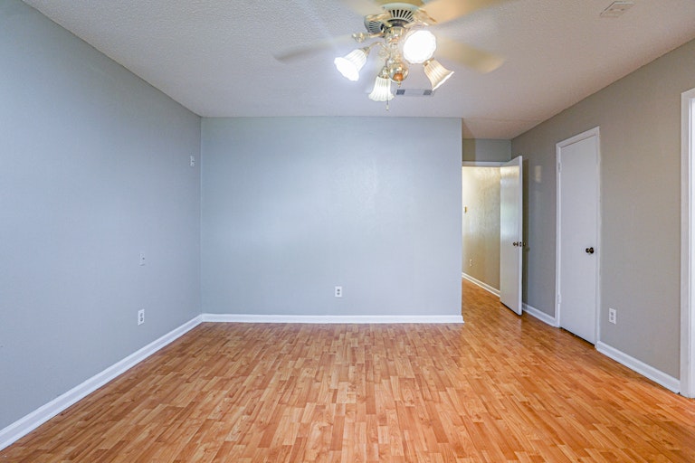 Photo 20 of 23 - 6425 Trail Lake Dr, Fort Worth, TX 76133