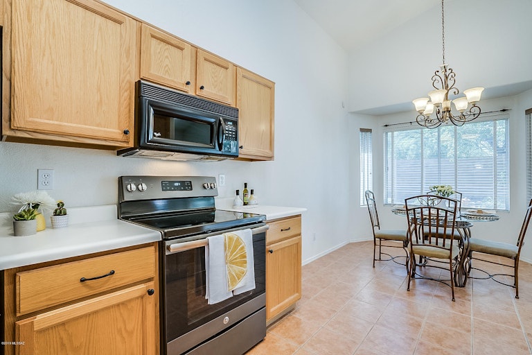 Photo 15 of 41 - 10186 E Covington St, Tucson, AZ 85748